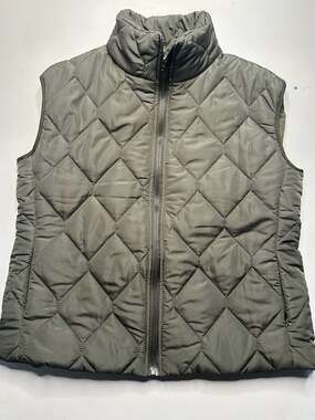 Factory Quilted Walker Vest in Olive Green - Size L